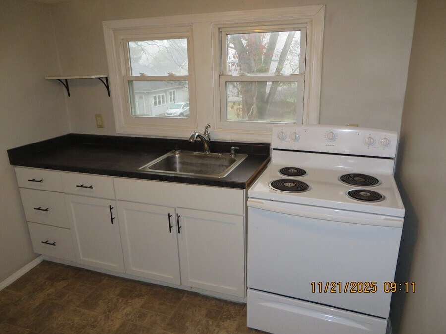 Building Photo - 919 Walnut St