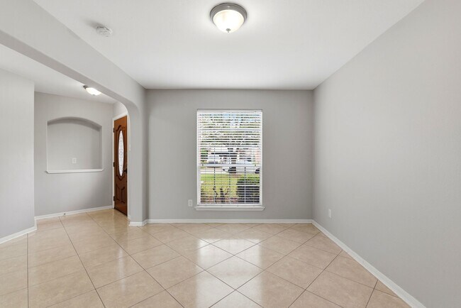 Building Photo - 14022 Crestbourne Ct
