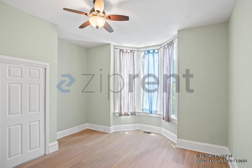 Building Photo - 142 N 15th St