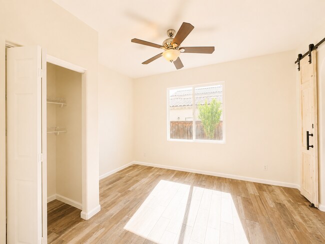Building Photo - Spacious 5 (or 6) Bedroom House with attached ADU in Winchester for Rent