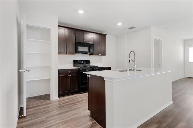 Building Photo - 236 Anvil Dr