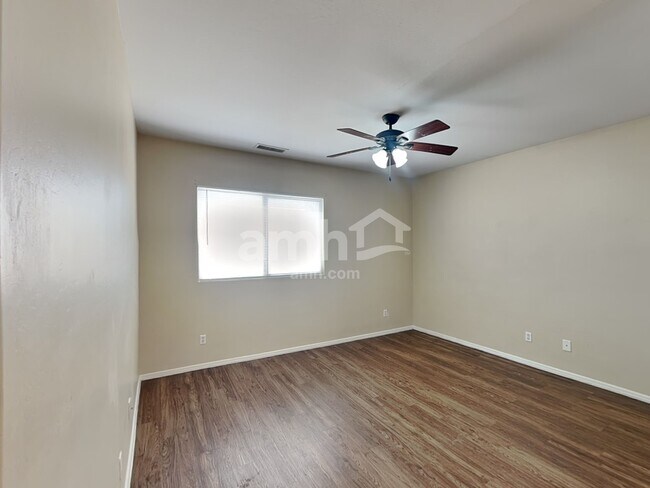 Building Photo - 11221 W Coronado Rd