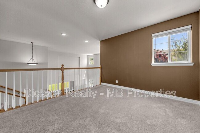 Building Photo - 7117 Heatherwood Dr
