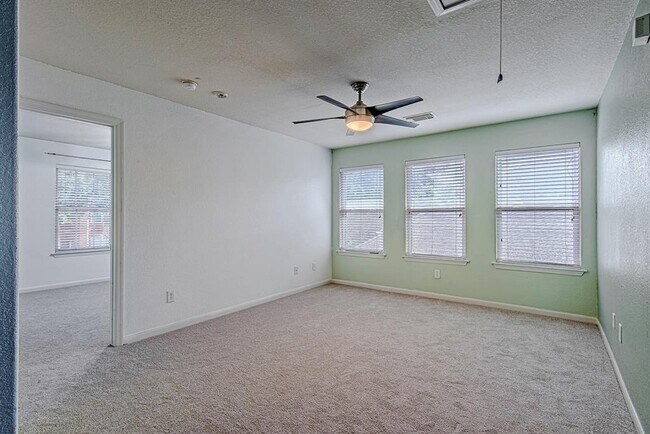 Building Photo - 7507 Trail Hollow