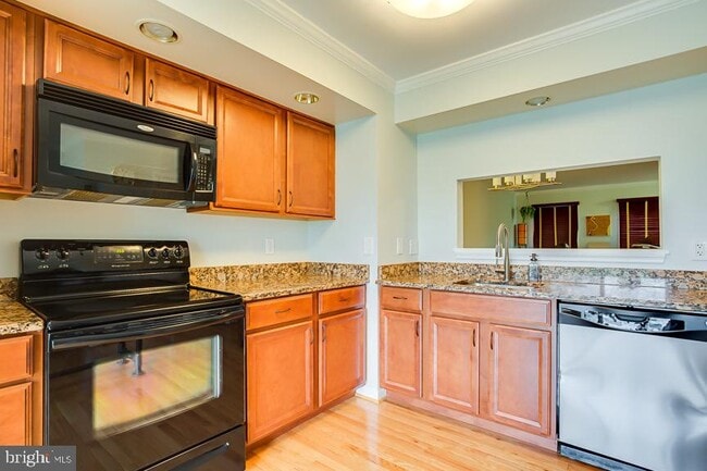 Building Photo - 12867 Mill House Ct
