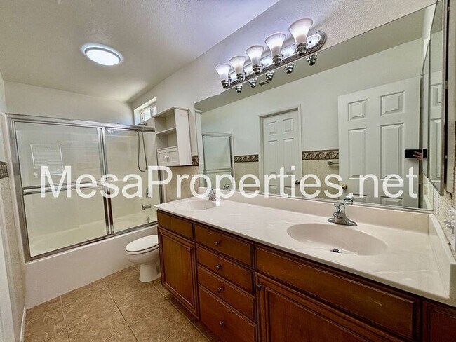 Building Photo - 21172 Cabernet Ln