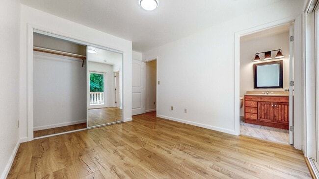 Building Photo - Charming 1 bedroom 1 bath Single Family home in Healdsburg! Water included!