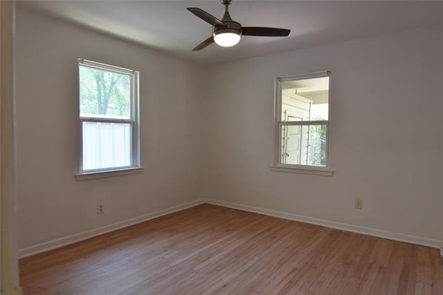 Building Photo - 1202 Sunnyside St
