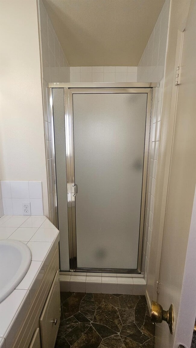 Building Photo - 92 W Gettysburg Ave