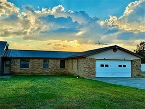 Building Photo - 3322 Hidalgo Rd