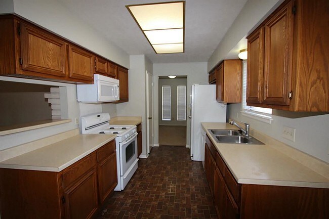 Building Photo - 4330 Maple Cross Dr
