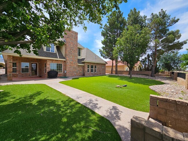 Building Photo - 311 Desert Sun Ct