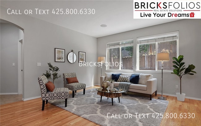 Building Photo - Welcoming Home in Bothell, Ideal for Relax...