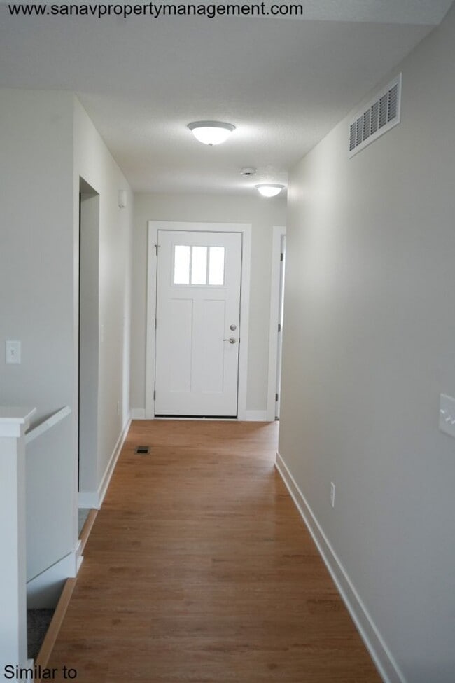 Building Photo - "Modern Comfort & Convenience: 3 Bed, 2 Bath Ranch Style Home in Waukee's Prime Location"