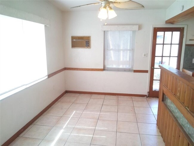Building Photo - 5160 102nd Way N