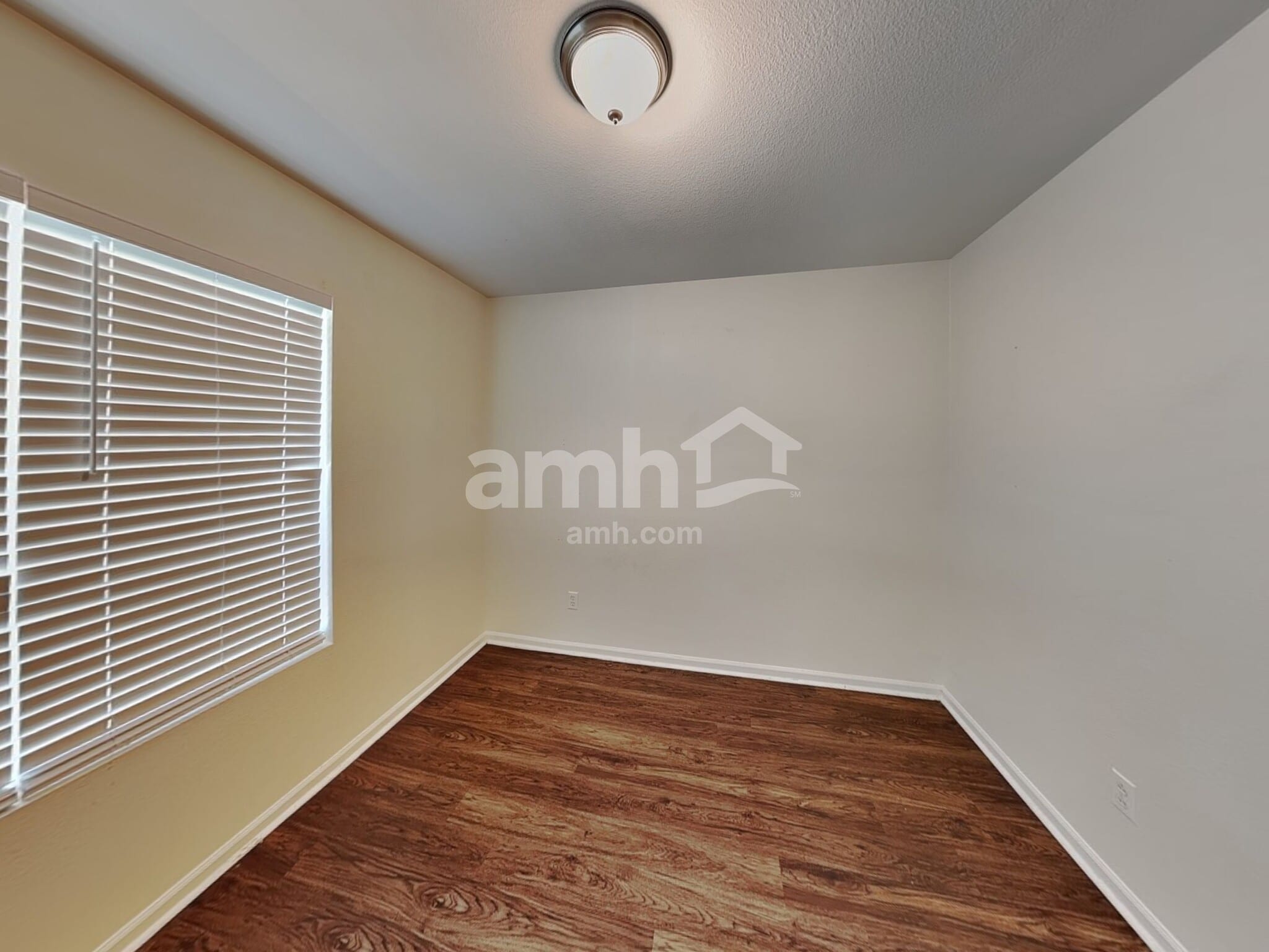 Building Photo - 5532 N Jebel St