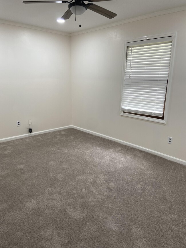 Building Photo - 2801 Jadan Pl