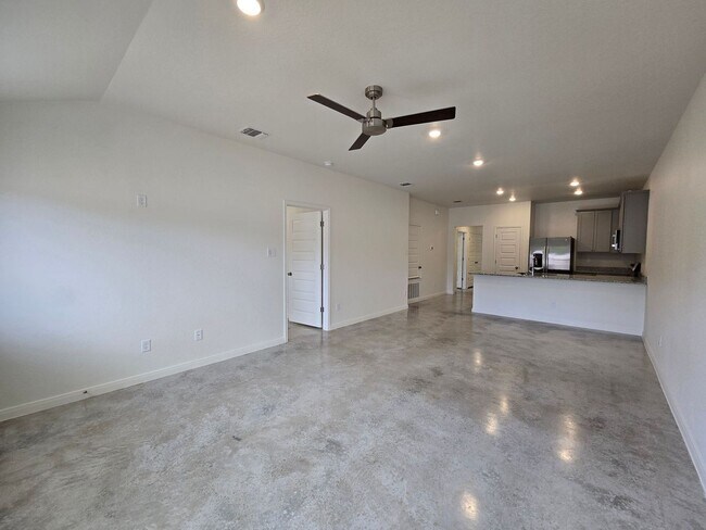 Building Photo - 807 Wax Myrtle Ct