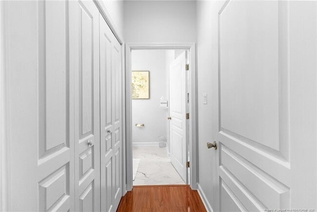 Building Photo - 1321 Braybrooke Pl