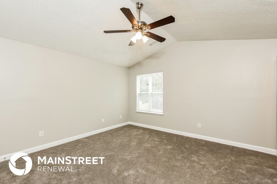 Building Photo - 6258 Leverett Dr