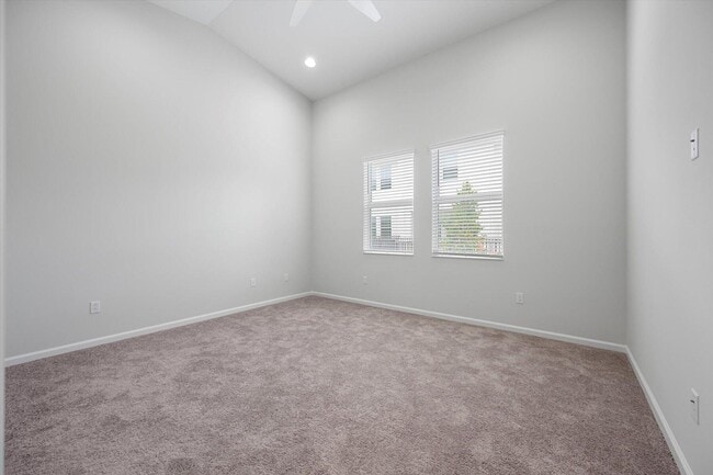 Building Photo - 5120 Willow Crk Dr