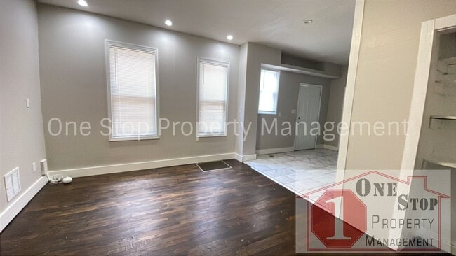 Building Photo - Beautiful 4 Bedroom 2 Bathroom Home in Kan...