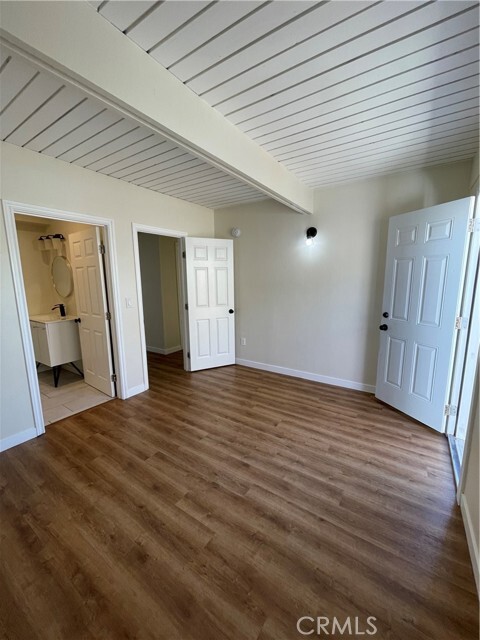 Building Photo - 11571 Archwood St