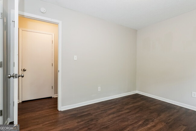 Building Photo - 10319 Briarbay Loop