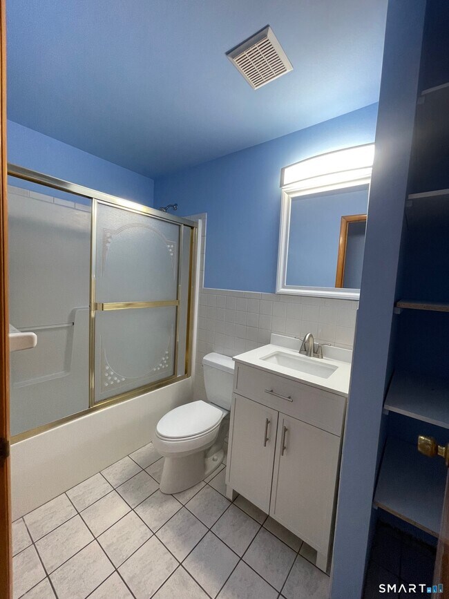 Building Photo - 31 Glenwood Ave