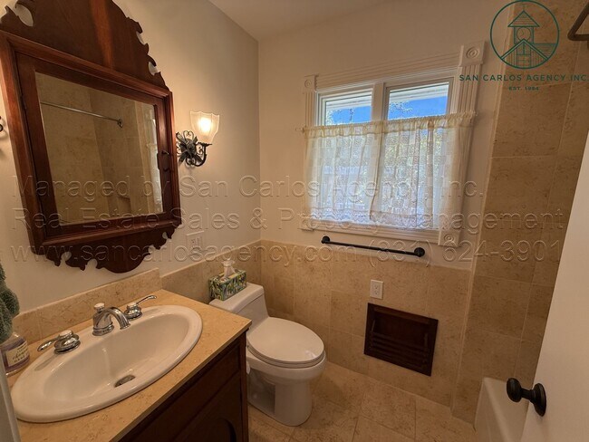 Building Photo - Recently Updated Three Bedroom Upper Hatton Fields Home