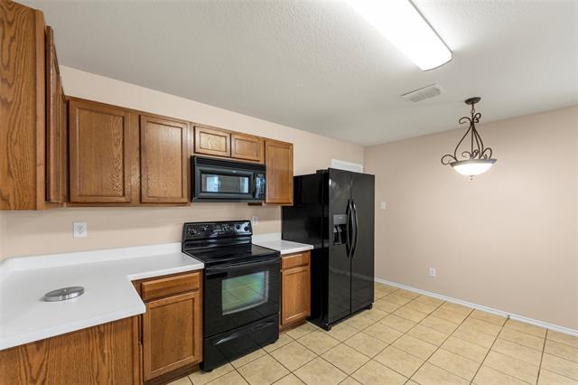 Building Photo - 2805 Lake Terrace Dr