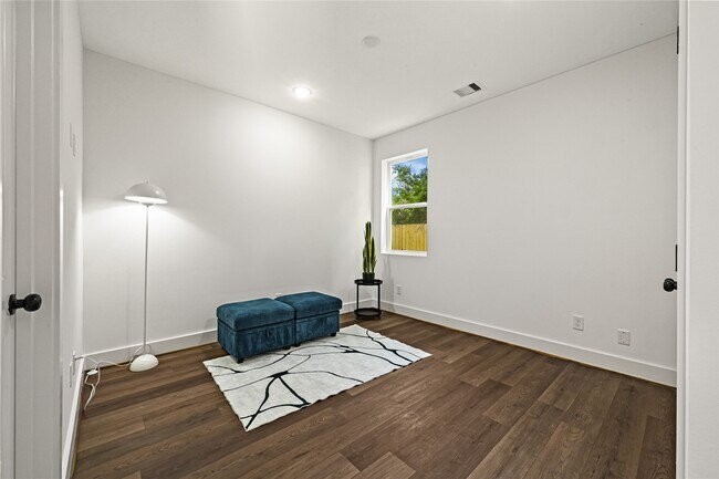 Building Photo - 6530 Goldspier St