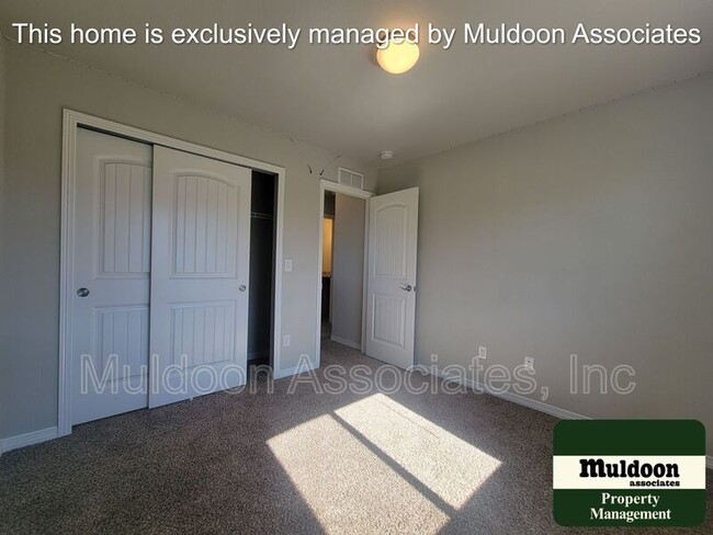 Building Photo - 6631 Weiser Dr