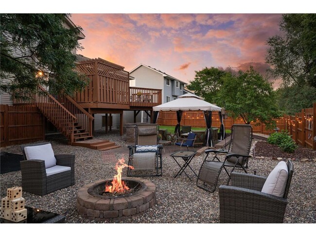 Building Photo - 4133 Sunset Trail N