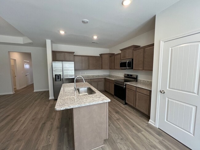 Building Photo - Gorgeous NEW CONSTRUCTION 3 BR 2 Bath Home - Right off Hwy 231 S.