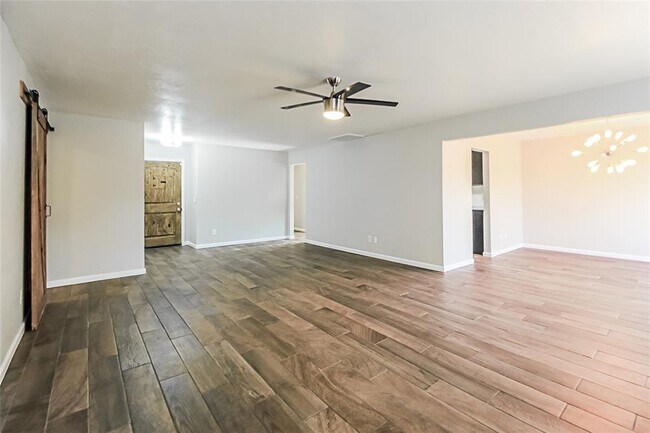 Building Photo - 13341 NW 84th St