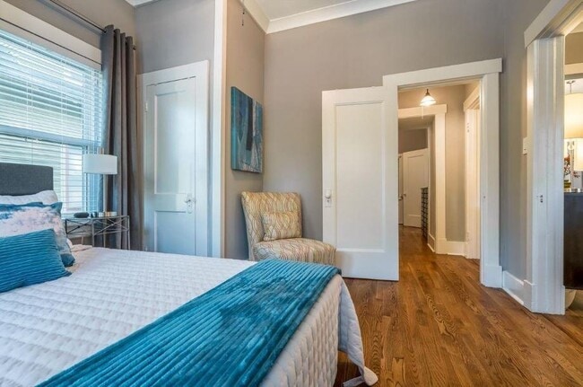 Building Photo - 1932 Carr Ave