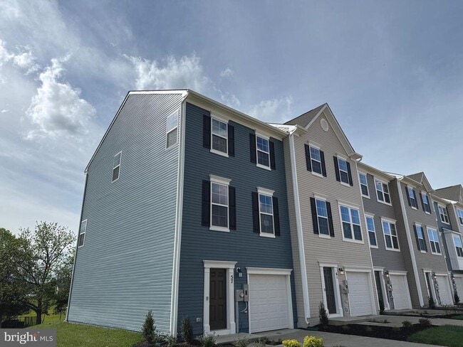 Building Photo - 57 Gray Silver Rd