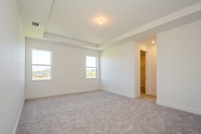 Building Photo - 12290 SW 44th Ct