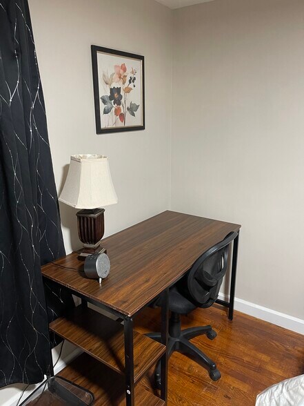 Building Photo - 779 Southbridge St