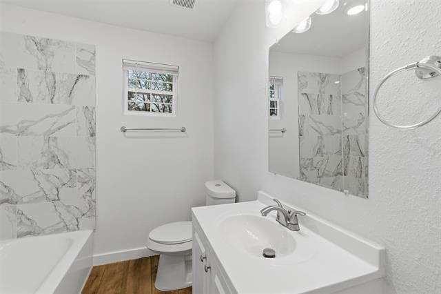 Building Photo - 4518 Eutopia St