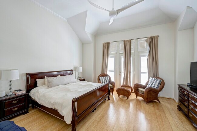 Building Photo - 5014 Mellon St