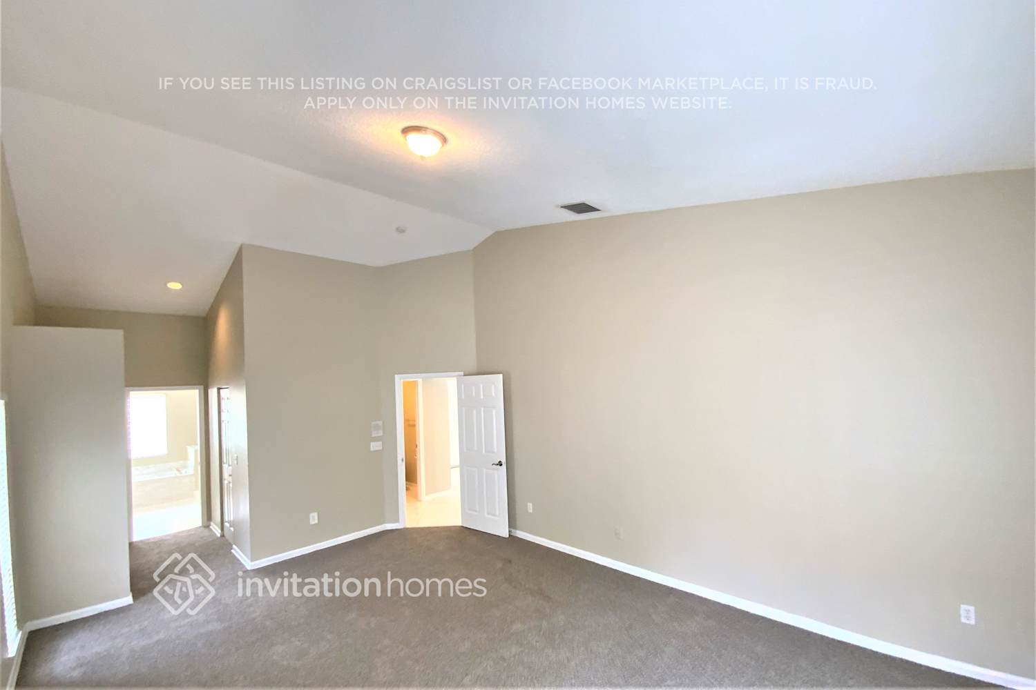 Building Photo - 9296 Lake Serena Dr