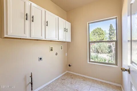 Building Photo - West El Paso Ranch Home