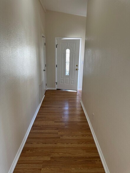 Primary Photo - 2308 Rangeview Dr