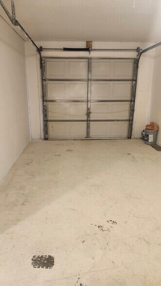 Building Photo - 7413 Mead Dr