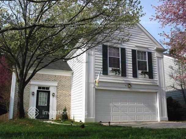 Building Photo - 5015 N Bridges Dr