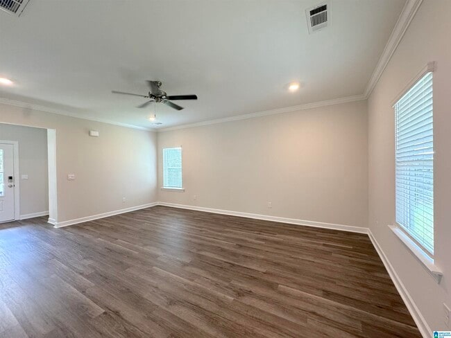 Building Photo - 1728 Windsor Hl Ln
