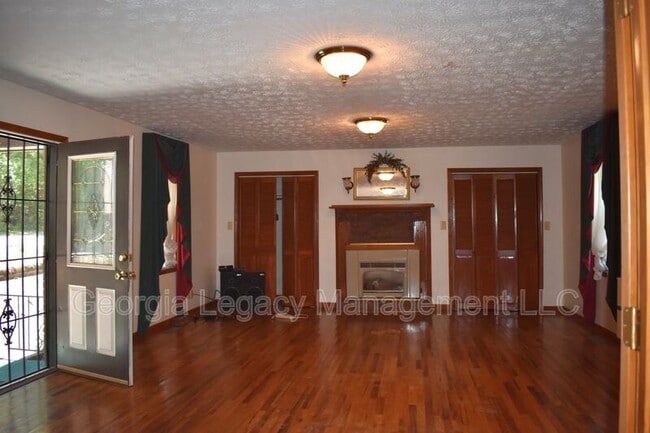Building Photo - 148 Upson Cir