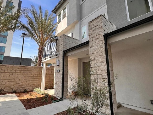 Primary Photo - 1118 W Cara Dr